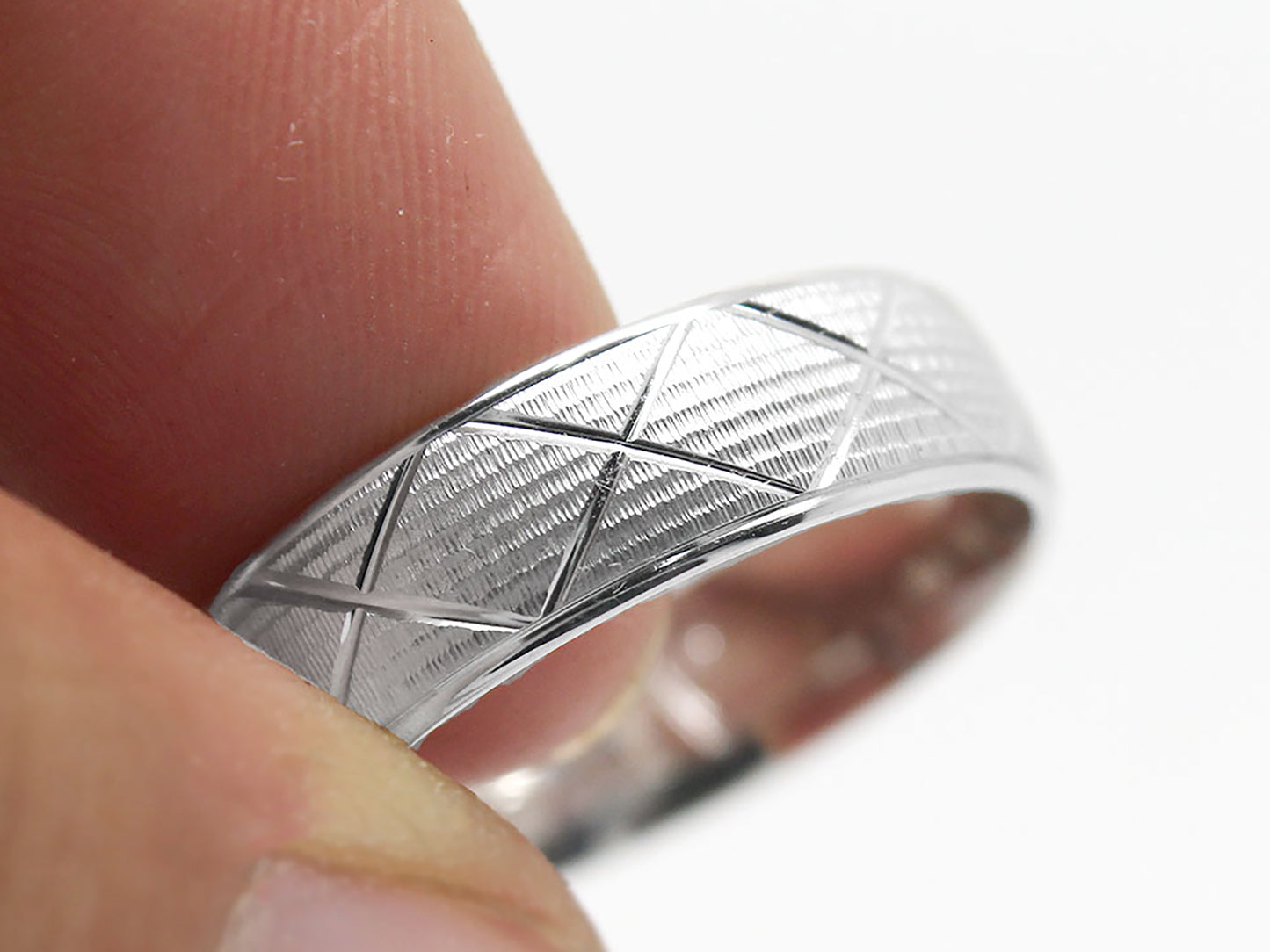 6mm Gold Wedding Band for Men and Women Textured X Pattern | AT-0002
