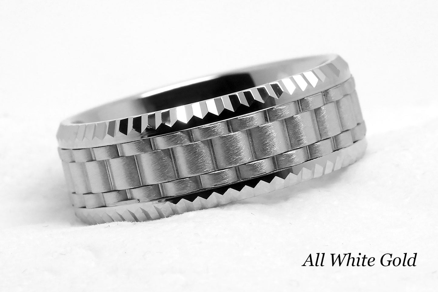 Luxury Heavy faceted solid gold wedding ring for men. Faceted carlex ring. White gold.