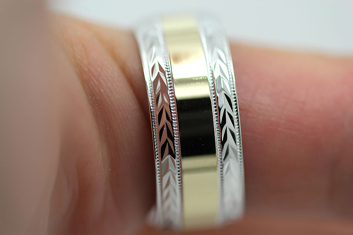 8mm Solid Gold Wedding Band for Men and Women Flat Polished Filigree Edge | AT-0018