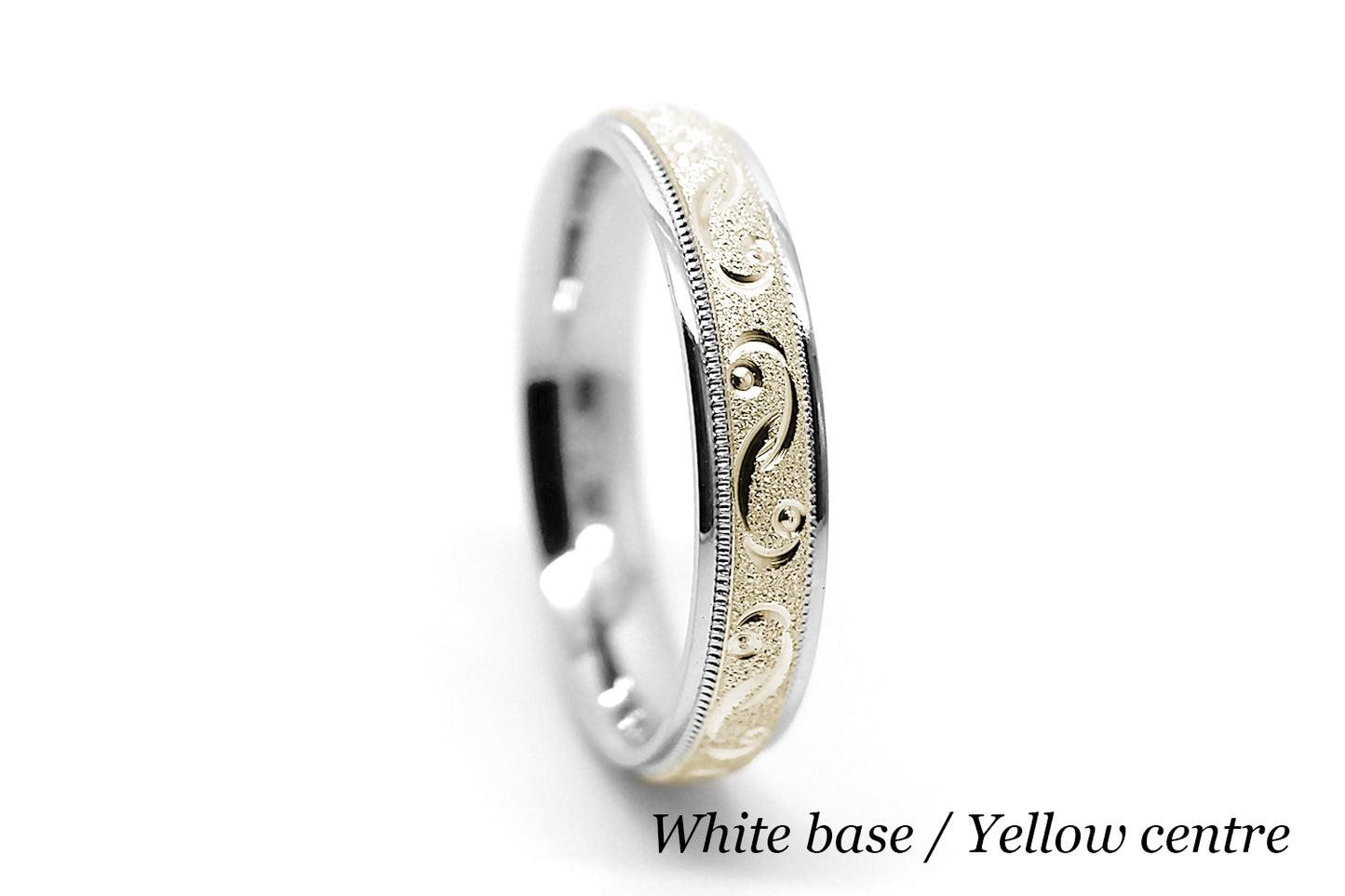 4mm solid gold wedding band for women with sparkly centre and incut moons design, two tone gold ring in white gold base and yellow gold centre, available in 10k gold, 14k gold 18k gold, made by alexistreasury, alexis treasury, Alexi's Treasury, in Montreal Canada