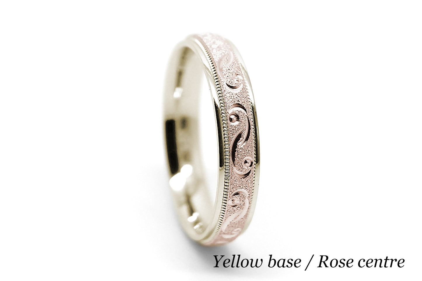 4mm solid gold wedding band for women with sparkly centre and incut moons design, two tone gold ring in yellow gold base and rose gold centre, available in 10k gold, 14k gold 18k gold, made by alexistreasury, alexis treasury, Alexi's Treasury, in Montreal Canada