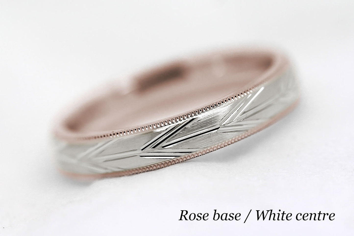 4mm Gold Wedding Band with Arrows Design for Men and Women | AT-0004