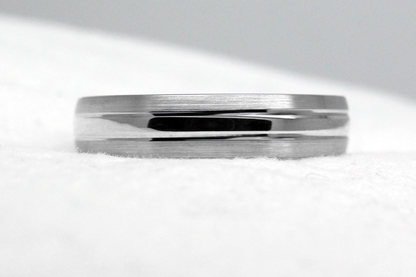 4mm 925 Silver Brushed and Polished Wedding Band for Men and Women | T-0012