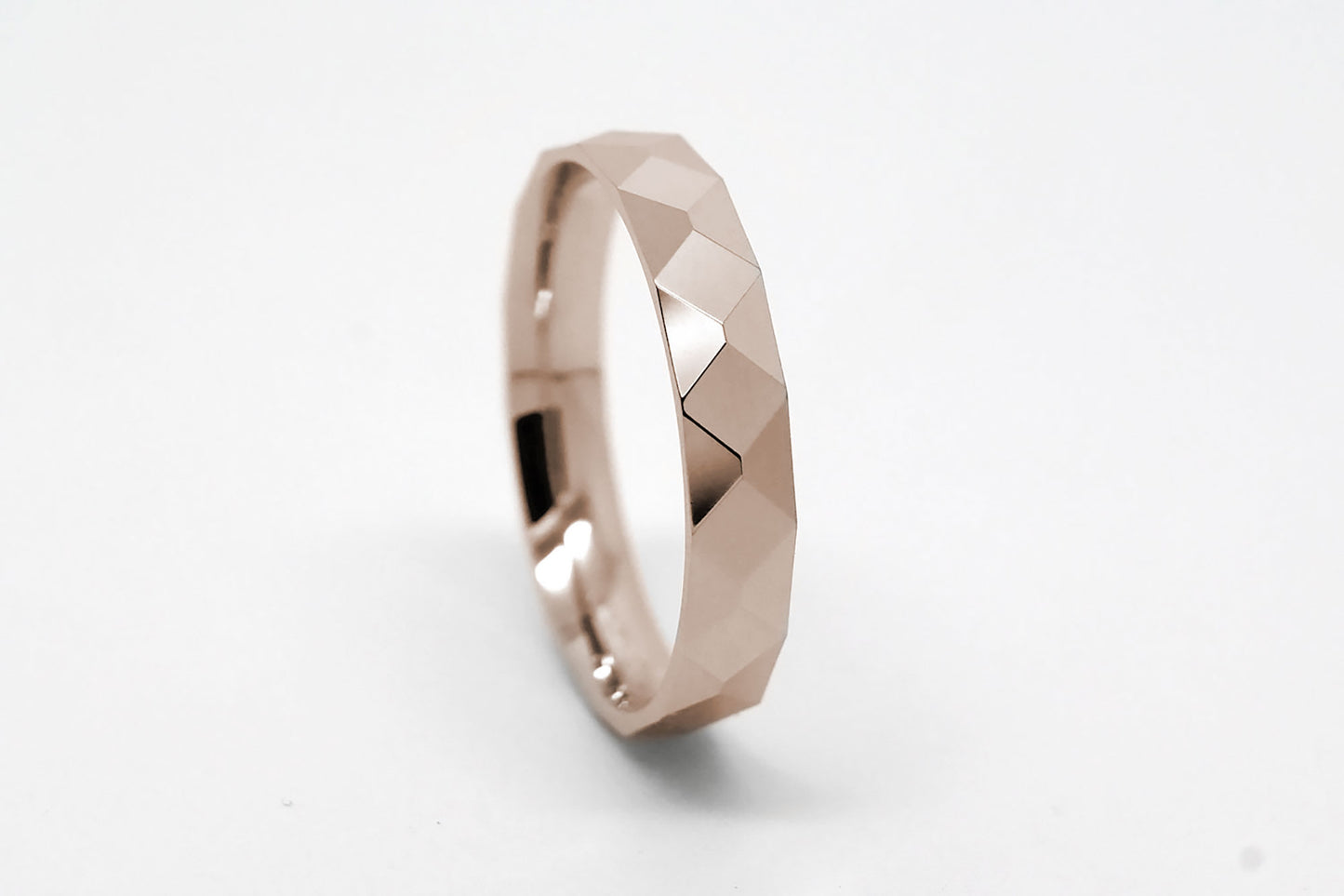 4mm Gold Faceted Mirrored Wedding Band for Women and Men | T-0020