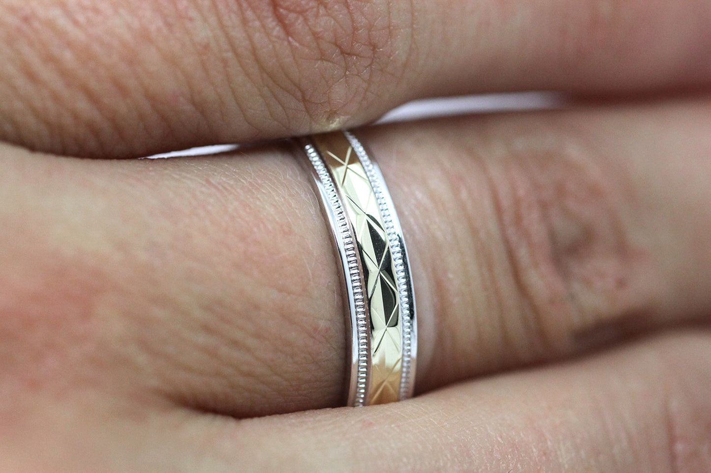 4mm Gold Filigree Rhombus with Milgrain Wedding Band for Women and Men | T-0022