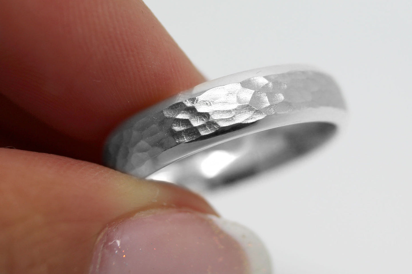 5mm 925 Silver Hammered and Bevelled Edge Wedding Band for Men and Women | AT-0025