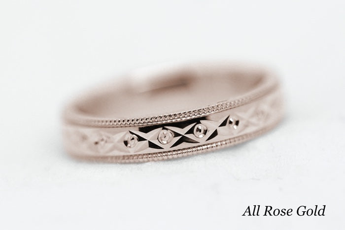 2.5mm 10K 14K 18K Gold Wedding Band with Filigree Centre for Men and Women | 0031