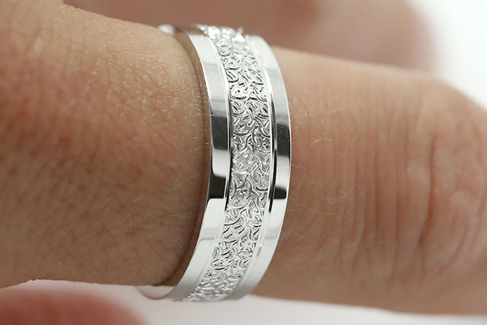 6mm Gold Filigree Engraved Wedding Band for Men and Women | 6550