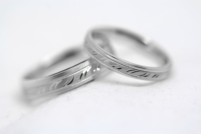 3mm Wedding Band with Filigree Moon Design for Women and Men in 925 Sterling Silver | AT-6693