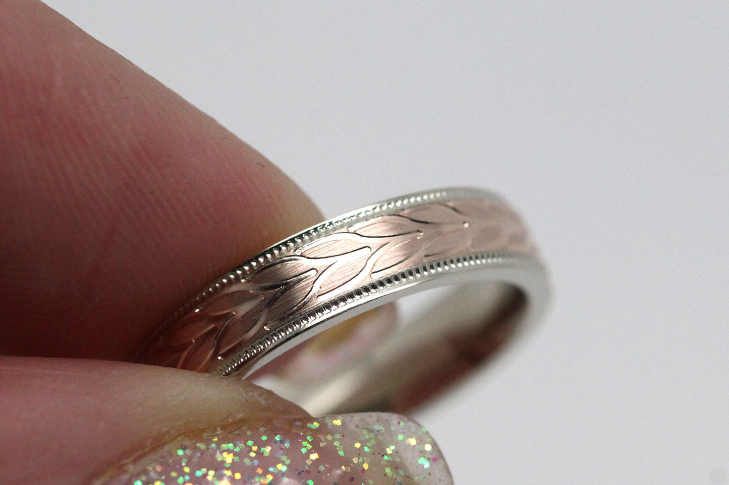 4mm Gold Wedding Band with Leafy Design for Men and Women | AT-6785
