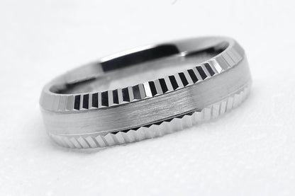 5mm Solid 10K 14K 18K Gold Men's Ring Faceted Edge | T-0009