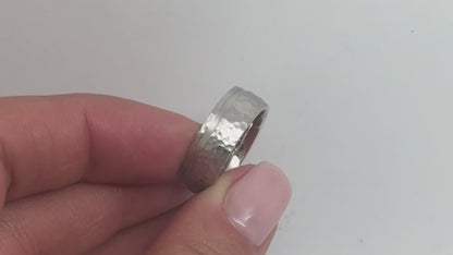 7mm Solid Gold Hammered Wedding Band for Men and Women Channel | AT-0007