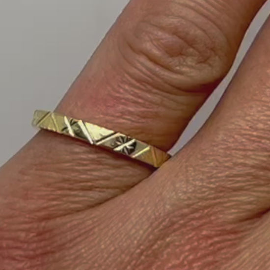 2mm 10K 14K 18K Gold Women's Wedding Band Stars Mountains | This gold ring's design was inspired by nature, narrow band with mountains and stars. Great addition to you stackable rings or wear alone as wedding ring