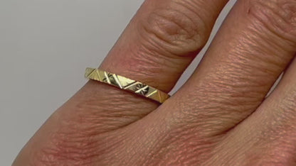 2mm 10K 14K 18K Gold Women's Wedding Band Stars Mountains | This gold ring's design was inspired by nature, narrow band with mountains and stars. Great addition to you stackable rings or wear alone as wedding ring