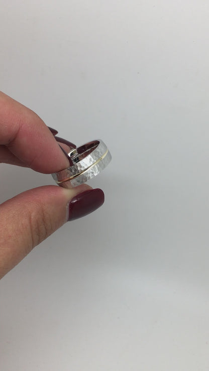 7mm Solid Gold Hammered Wedding Band for Men and Women with Line | AT-0008