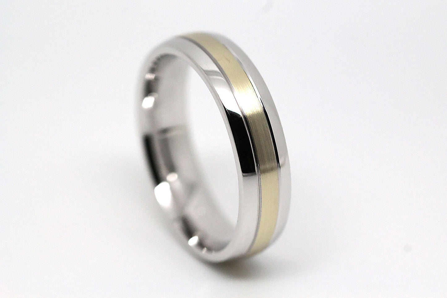 5mm Gold Polished and Brushed Simple Wedding Band for Men and Women | AT-0017