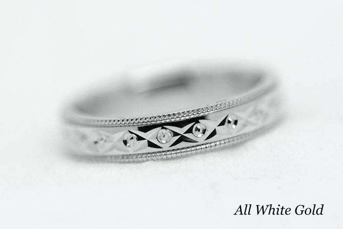 2.5mm 10K 14K 18K Gold Wedding Band with Filigree Centre for Men and Women | 0031