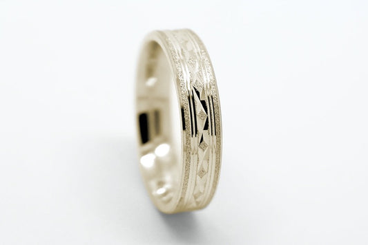 5mm Gold Filigree Rhombuses Design Flat Wedding Band for Men and Women | T-5001